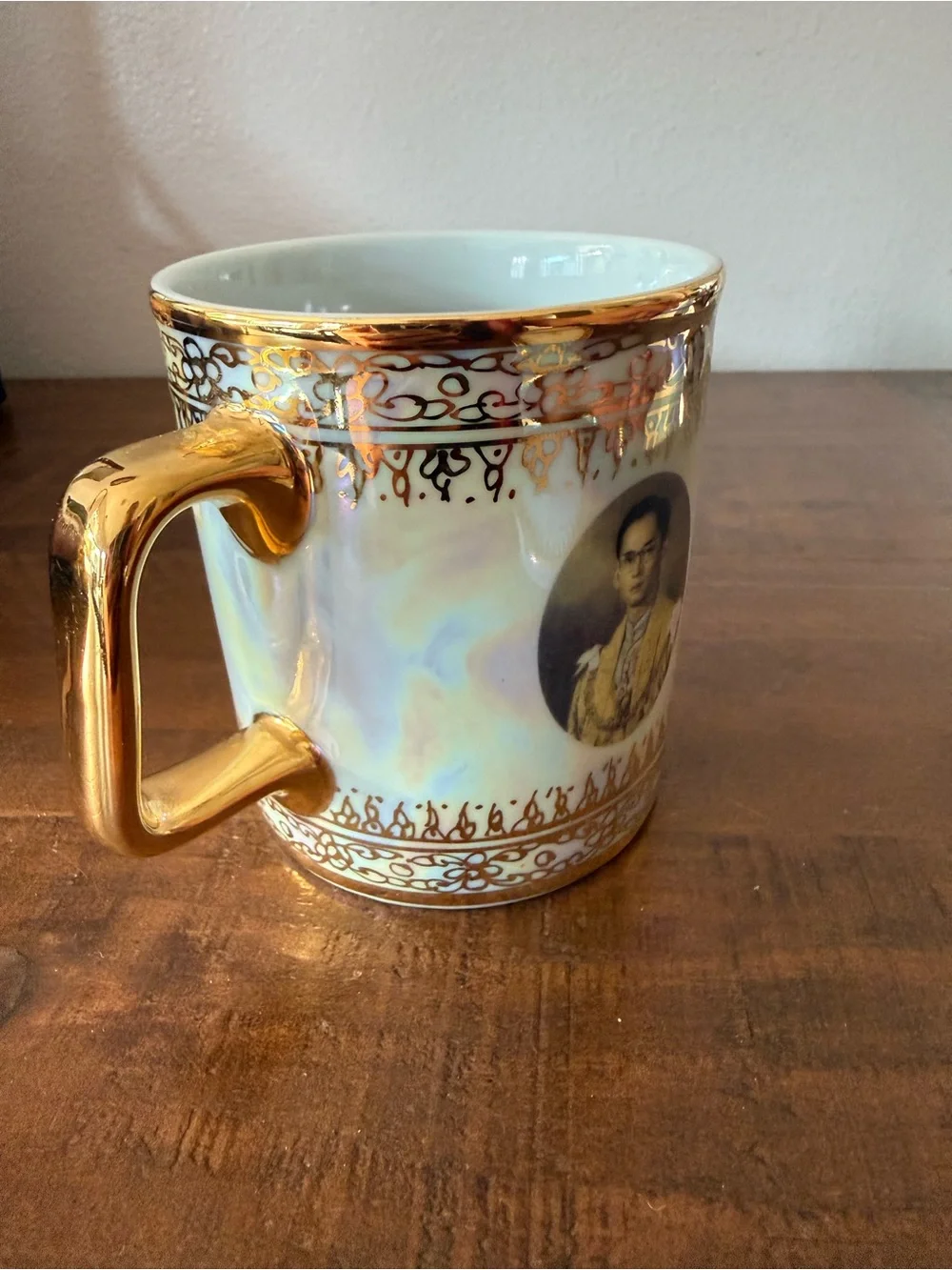 Vintage Thai King Rama IX Porcelain Mug Set with box